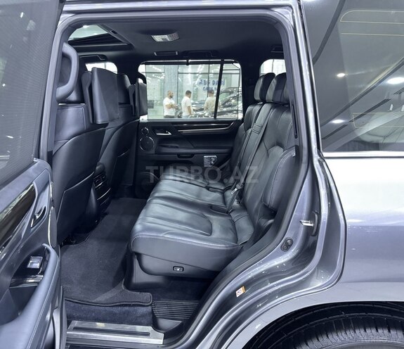 Lexus LX 570-14