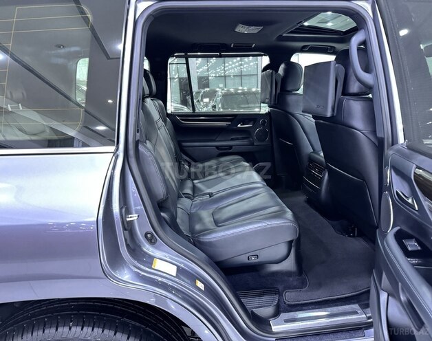 Lexus LX 570-13