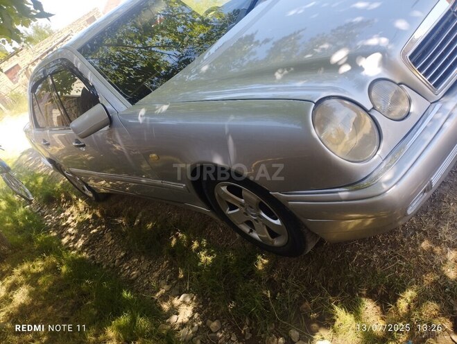 Mercedes E 240 1999, 235,000 km - 2.4 л - Şərur