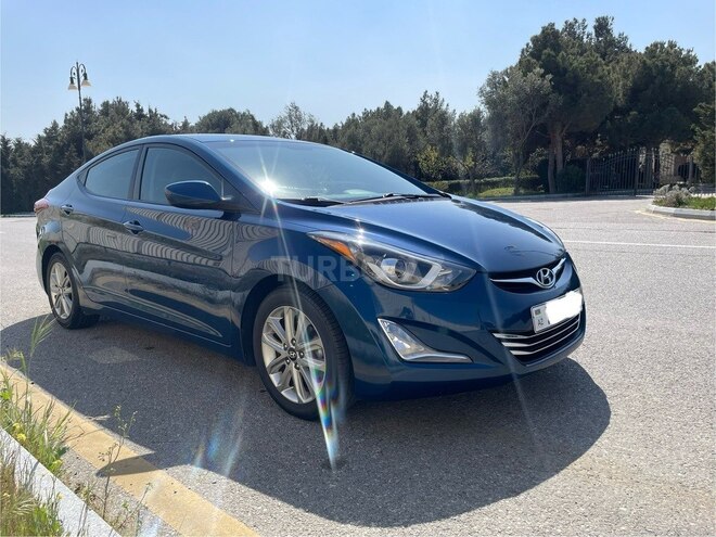 Hyundai Elantra-3