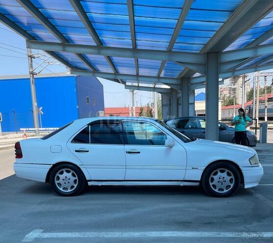 Mercedes C 250 d 1995, 234,570 km - 2.5 l - Bakı