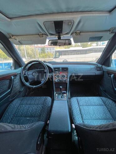 Mercedes C 250 d 1995, 234,570 km - 2.5 l - Bakı