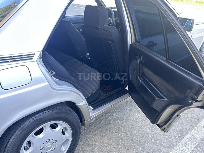 Mercedes 190 1993, 243,000 km - 2.0 l - Bakı