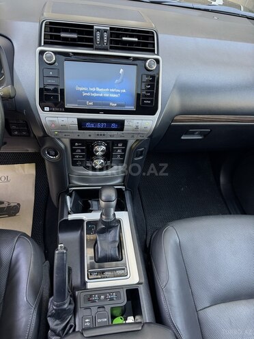 Toyota Land Cruiser Prado 2017, 300,000 km - 4.0 l - Bakı