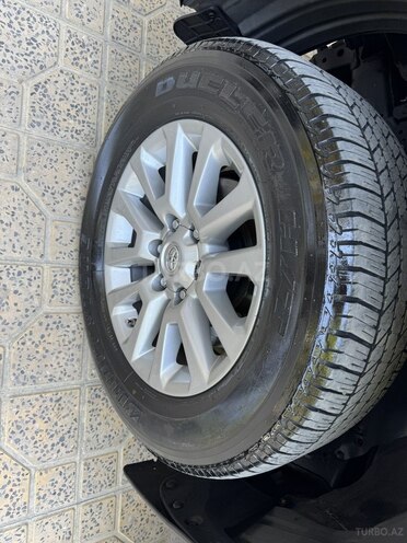 Toyota Land Cruiser Prado 2017, 300,000 km - 4.0 l - Bakı