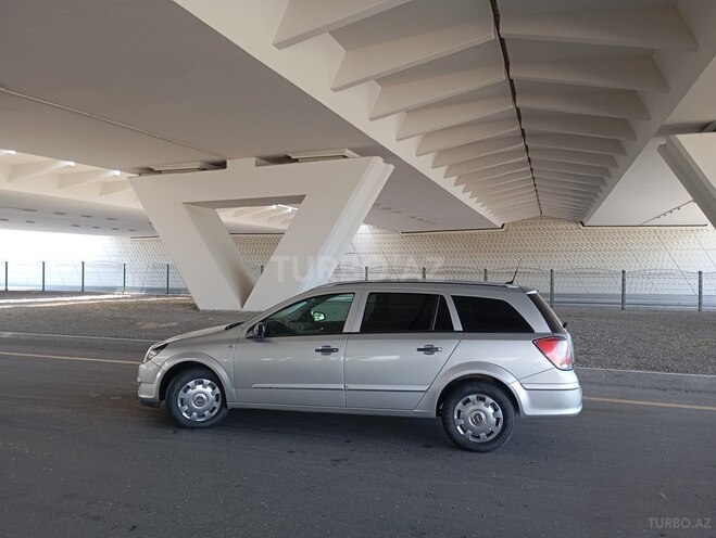 Opel Astra 2005, 241,000 km - 1.6 l - Bakı