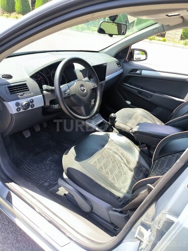 Opel Astra 2005, 260,000 km - 1.4 l - Gəncə