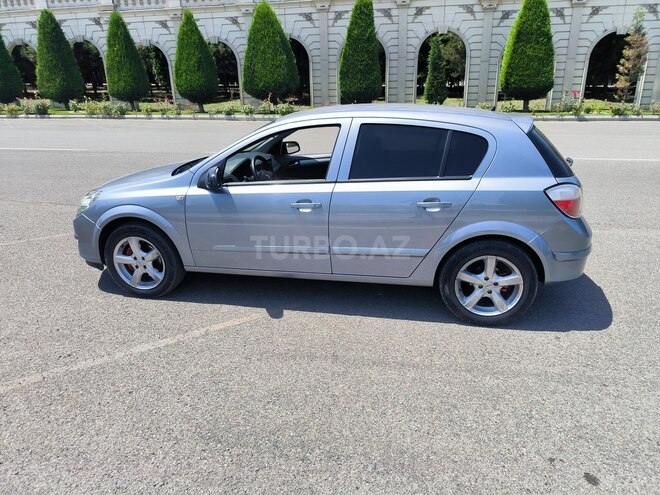 Opel Astra 2005, 260,000 km - 1.4 l - Gəncə
