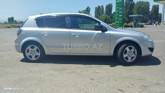 Opel Astra 2007, 270,000 km - 1.4 l - Astara