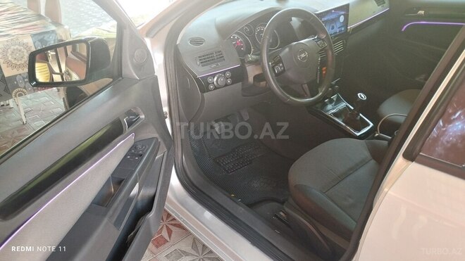 Opel Astra 2007, 270,000 km - 1.4 l - Astara