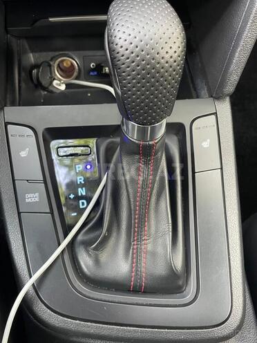 Hyundai Elantra 2018, 114,263 km - 1.6 л - Bakı