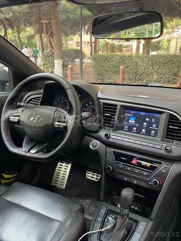 Hyundai Elantra 2018, 114,263 km - 1.6 л - Bakı