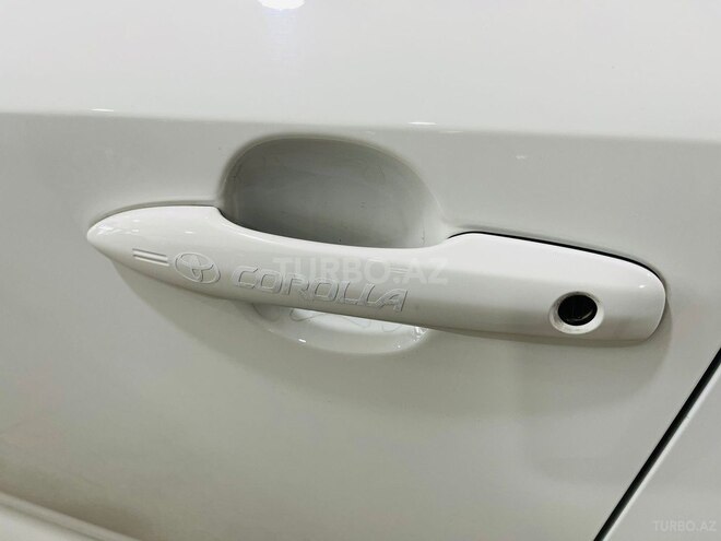 Toyota Corolla 2023, 16,000 km - 1.8 l - Bakı