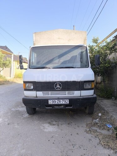 Mercedes 809 D 1995, 129,875 km - 3.9 l - Bakı
