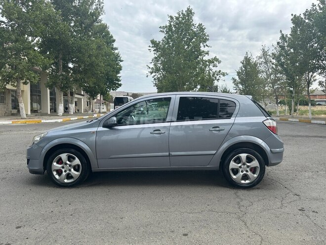 Opel Astra 2004, 400,000 km - 1.6 l - Mingəçevir