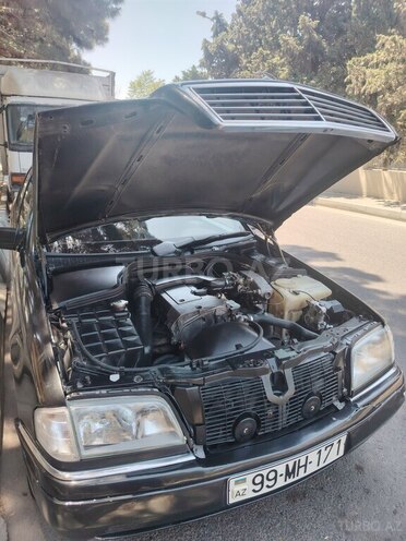 Mercedes C 220 1995, 348,000 km - 2.2 l - Bakı