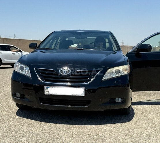 Toyota Camry-1