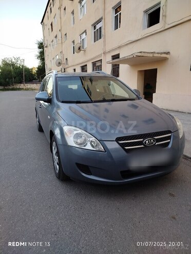Kia Ceed 2007, 240,000 km - 1.4 l - Qazax
