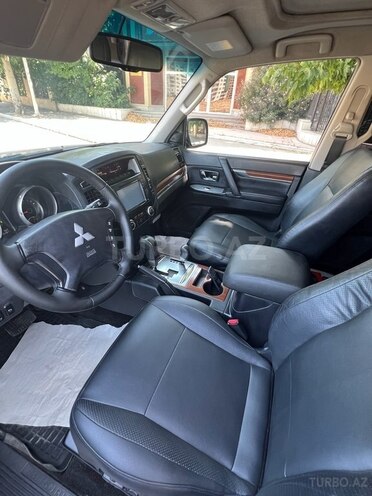 Mitsubishi Pajero 2007, 192,000 km - 3.0 l - Gəncə