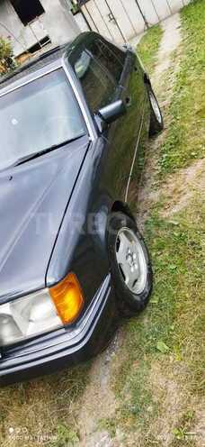 Mercedes E 200 1993, 220,000 km - 2.0 l - Bakı