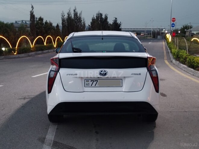 Toyota Prius 2018, 128,000 km - 1.8 л - Sumqayıt