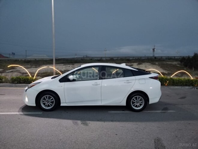 Toyota Prius 2018, 128,000 km - 1.8 л - Sumqayıt