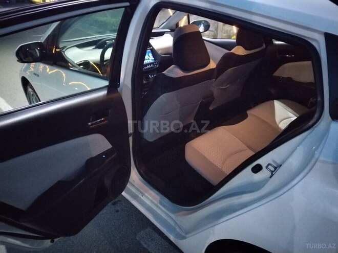 Toyota Prius 2018, 128,000 km - 1.8 л - Sumqayıt