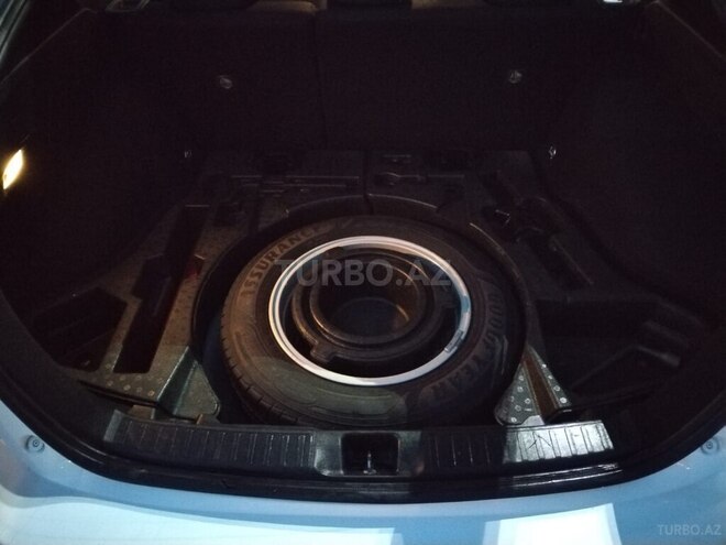 Toyota Prius 2018, 128,000 km - 1.8 л - Sumqayıt