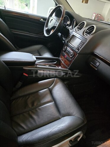 Mercedes GL 550-6