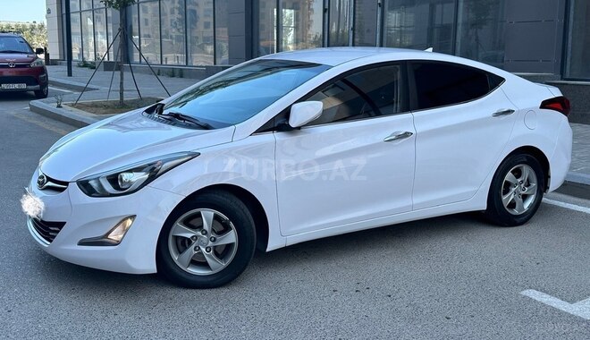 Hyundai Avante 2015, 250,000 km - 1.6 л - Bakı