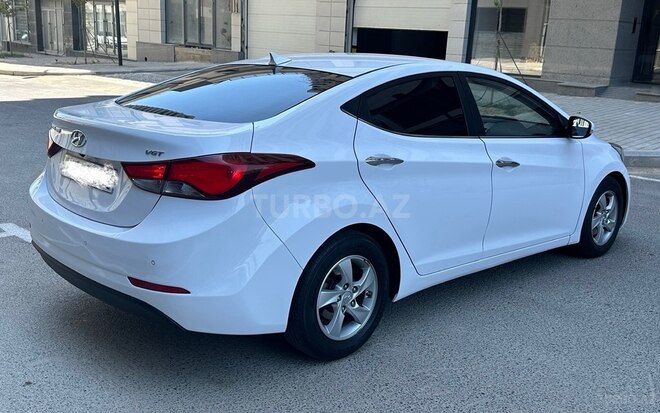 Hyundai Avante 2015, 250,000 km - 1.6 л - Bakı