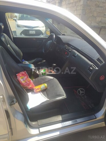 Mercedes E 320 2000, 285,339 km - 3.2 l - Bakı