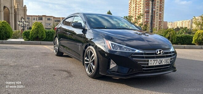 Hyundai Elantra 2019, 102,500 km - 2.0 l - Bakı