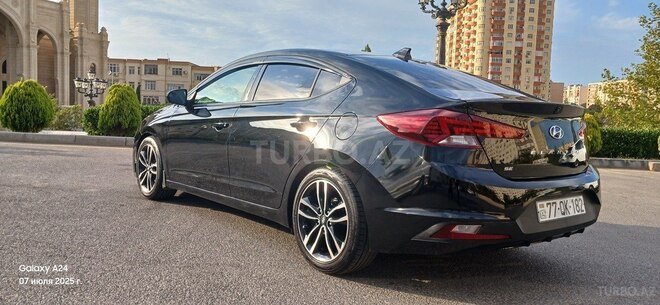 Hyundai Elantra 2019, 102,500 km - 2.0 l - Bakı