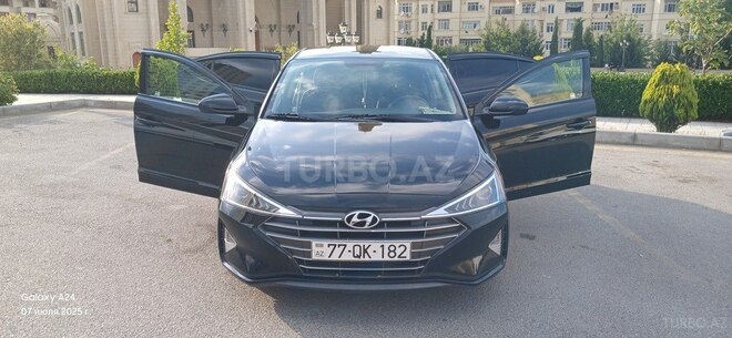 Hyundai Elantra 2019, 102,500 km - 2.0 l - Bakı