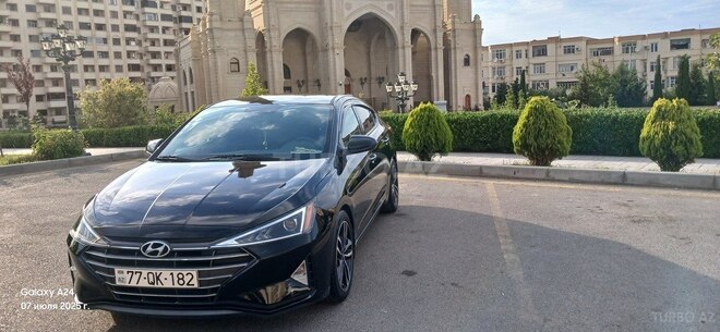 Hyundai Elantra 2019, 102,500 km - 2.0 l - Bakı