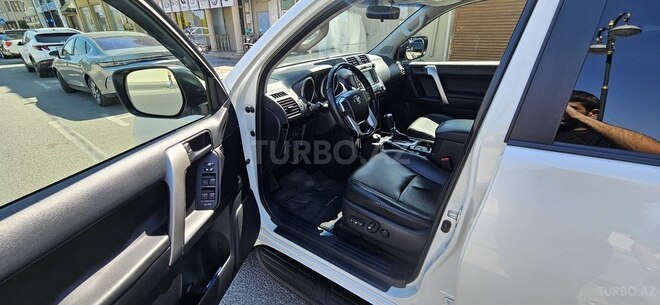 Toyota Land Cruiser Prado-10