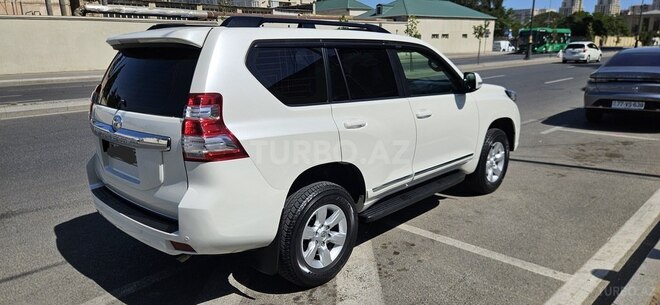 Toyota Land Cruiser Prado-7