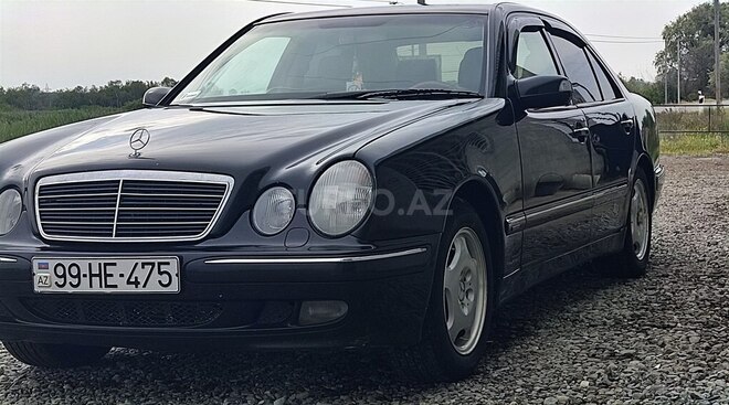 Mercedes E 220 d 2001, 512,354 km - 2.2 l - Salyan