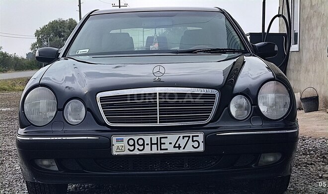 Mercedes E 220 d 2001, 512,354 km - 2.2 l - Salyan