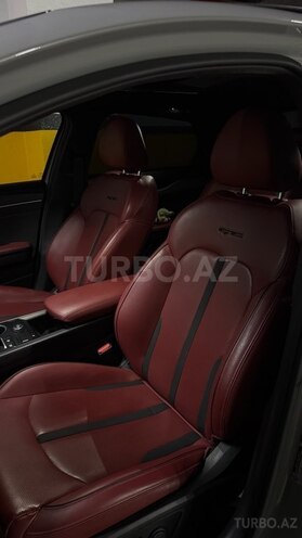 Kia K5-12