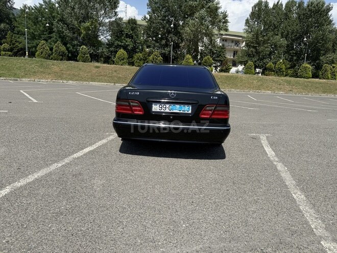 Mercedes E 270 2000, 560,000 km - 2.7 l - Qəbələ