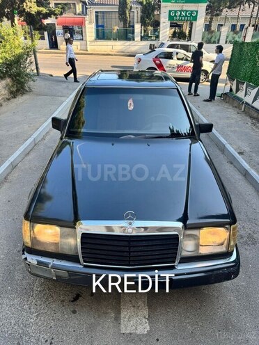 Mercedes E 220 1993, 300,000 km - 2.2 l - Bakı