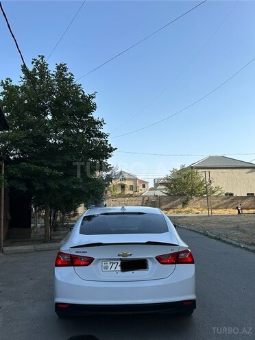 Chevrolet Malibu-8