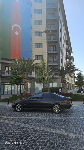 BMW 528 1998, 354,000 km - 2.8 l - Bakı