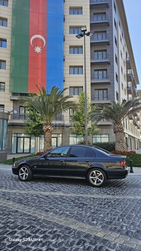 BMW 528 1998, 354,000 km - 2.8 l - Bakı