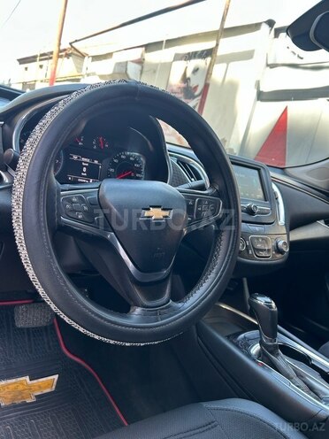 Chevrolet Malibu-9
