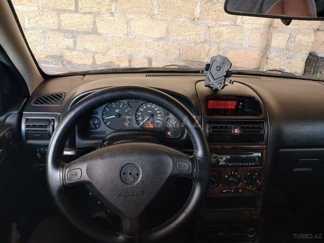 Opel Astra 2000, 450,158 km - 1.6 л - Qusar