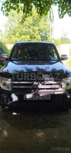 Mitsubishi Pajero 2007, 210,000 km - 3.0 л - Xudat