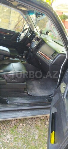 Mitsubishi Pajero 2007, 210,000 km - 3.0 л - Xudat